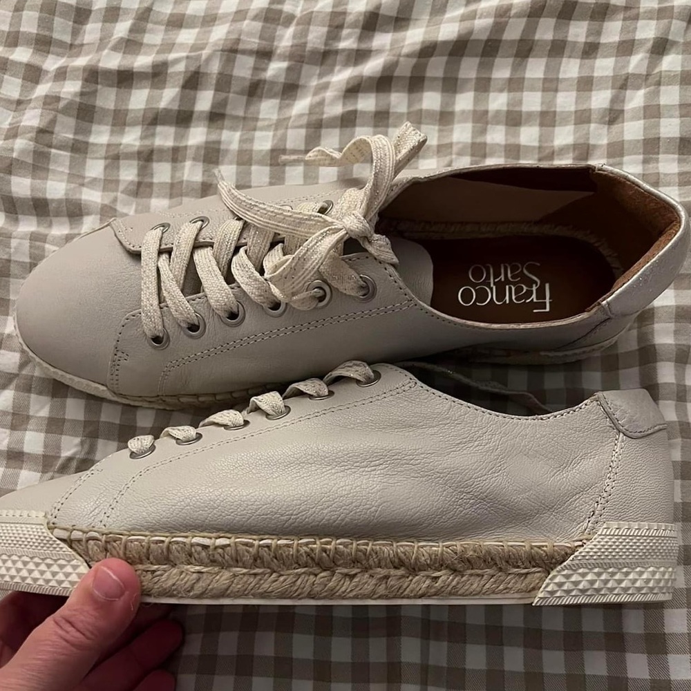 Fraco Sarto Sneakers New size 9